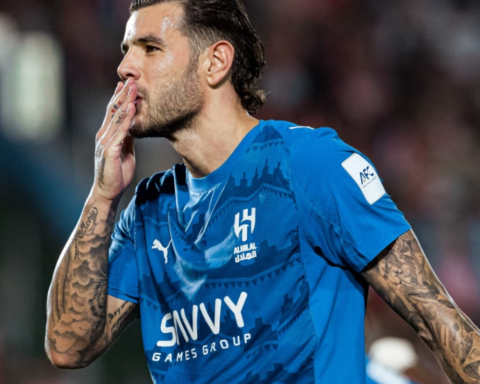 ثيو هيرنانديز يكشف أسباب رحيله عن ميلان وانتقاله للهلال