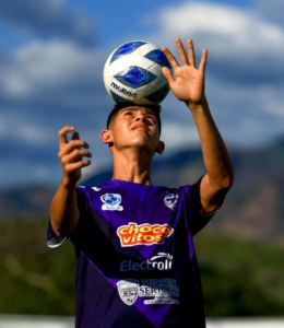 مفاوضات الأهلي لضم إيمرسون غوارادو: رئيس أليانزا يكشف التفاصيل