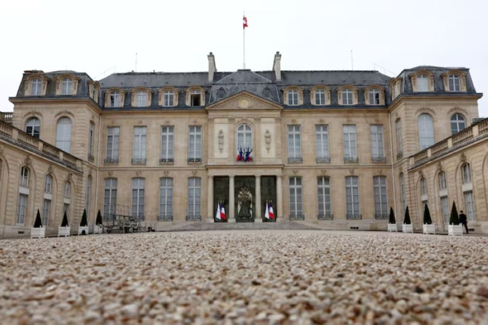 سرقة قصر الإليزيه: محاكمة موظف بتهمة سرقة مقتنيات ثمينة