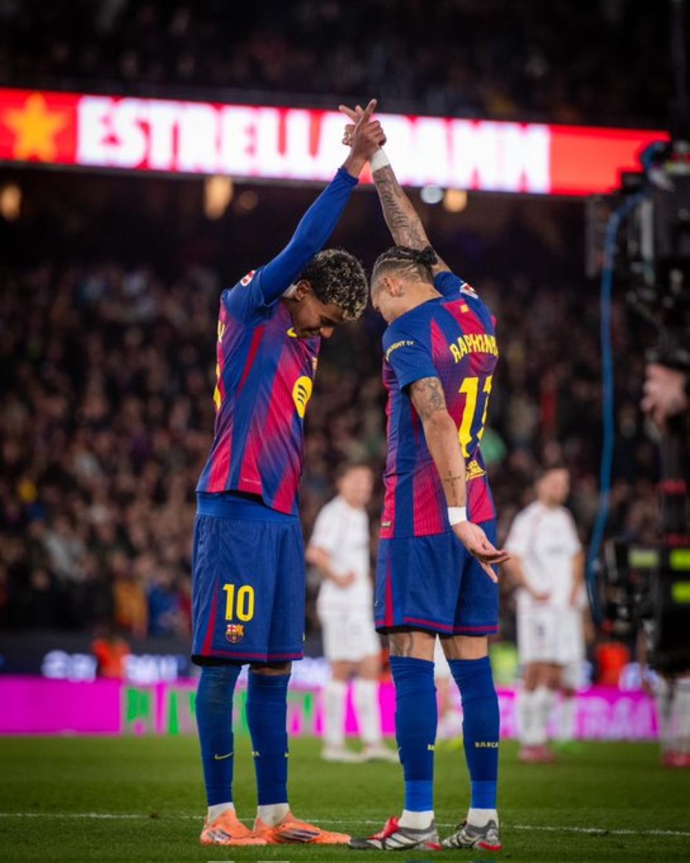 موعد مباراة فياريال وبرشلونة في الدوري الإسباني والقنوات الناقلة