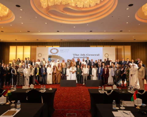 الاتحاد الدولي للهجن يعتمد استراتيجية 2036 في البحرين