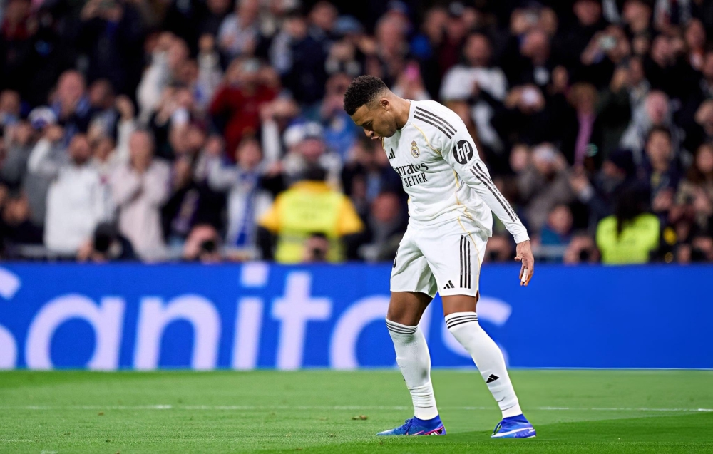 مبابي يعادل رقم رونالدو.. ريال مدريد يهزم إشبيلية بثنائية