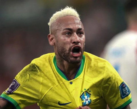 نيمار يعد البرازيليين بالتسجيل في نهائي مونديال 2026