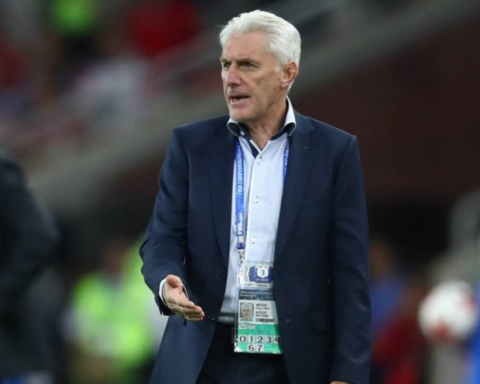 هوغو بروس يسعى لمعادلة إنجاز رينارد في أمم أفريقيا 2025