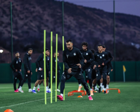 مصر تواجه زيمبابوي في افتتاح أمم أفريقيا 2025 بالمغرب