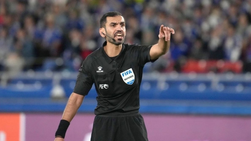 حكم مباراة الهلال والشارقة.. تاريخ الزعيم مع سلمان فلاحي