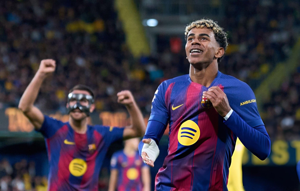 برشلونة يهزم فياريال 2-0 ويواصل صدارة الدوري الإسباني