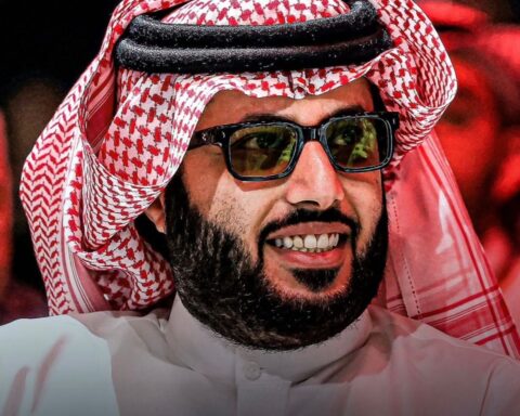 تركي آل الشيخ يحصد جائزة مروج العام 2025 من Boxing News