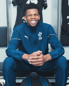 محمد الربيعي يتألق أمام الشارقة ويعوض غياب بونو بأرقام مميزة