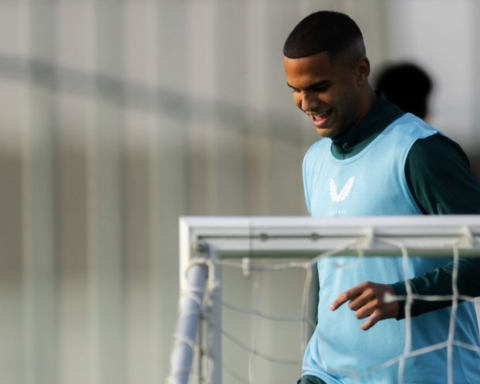 عودة جواو كوستا لتدريبات الاتفاق والشهري يجهز الفريق