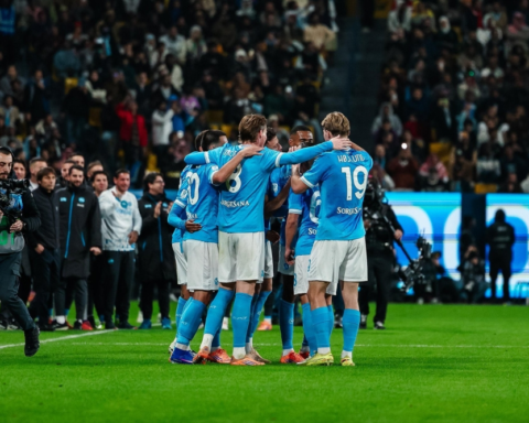 نابولي بطلاً لكأس السوبر الإيطالي 2025 في الرياض