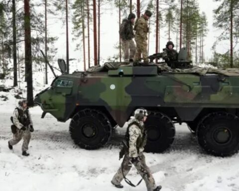 فنلندا ترفع سن الاحتياط بالجيش لمواجهة روسيا: تفاصيل القرار