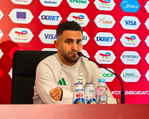 محرز: أمم إفريقيا بالمغرب فرصة لجيل الجزائر الجديد