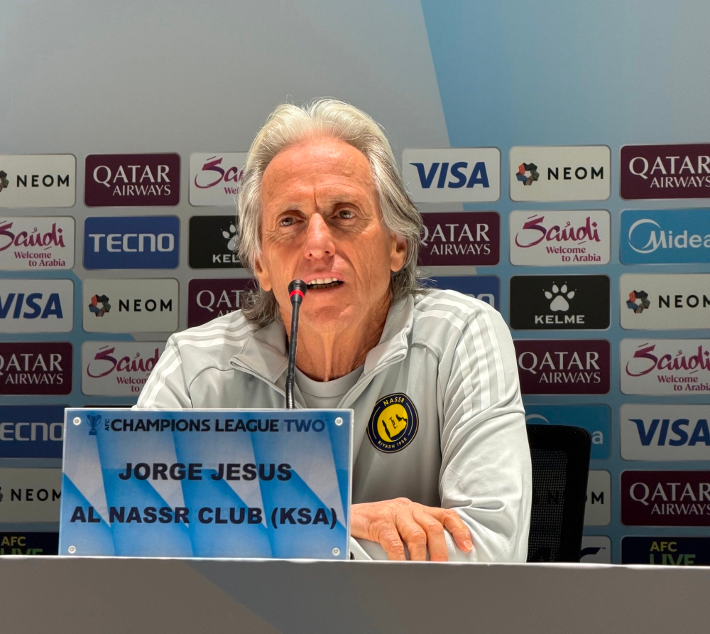 جيسوس يؤكد مشاركة رونالدو ضد الزوراء ويشيد بمنشآت النصر