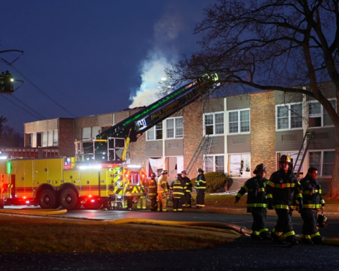 انفجار دار مسنين قرب فيلادلفيا: قتيلان ومفقودون وتفاصيل الحادث