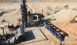 رصد فضائي لمخالفات البناء: البلديات تمنع السواتر القماشية