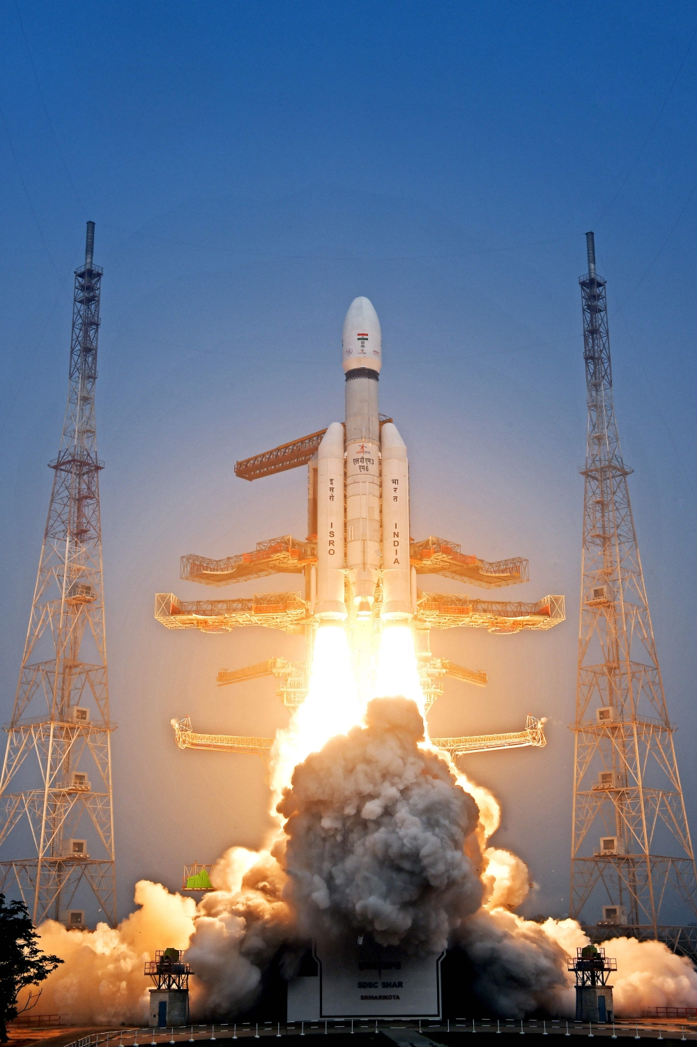 India launches its heaviest satellite with an LVM3 rocket - details of the achievement