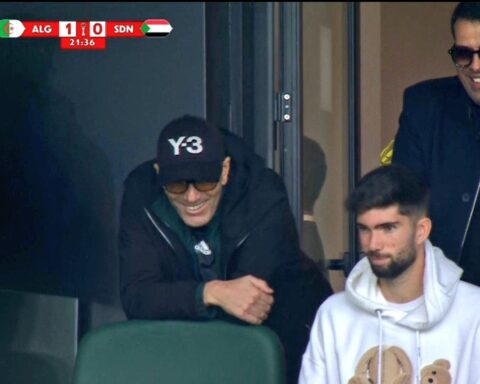 سر حضور زين الدين زيدان مباراة الجزائر والسودان لدعم لوكا