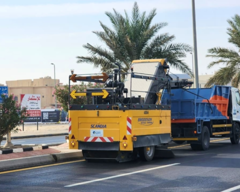 بلدية الخفجي تزيل 8670 متراً من مخلفات الأمطار