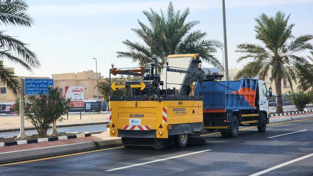 بلدية الخفجي تزيل 8670 متراً من مخلفات الأمطار