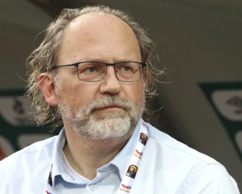 مدرب مالي يهاجم قرار تغيير نظام كأس أمم إفريقيا