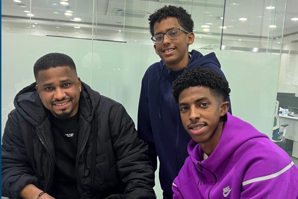 علي الشمراني يوقع عقده الاحترافي مع الهلال.. تفاصيل الخبر