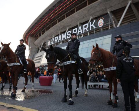 توقيفات المراهنات في الدوري التركي: تفاصيل الفضيحة الجديدة