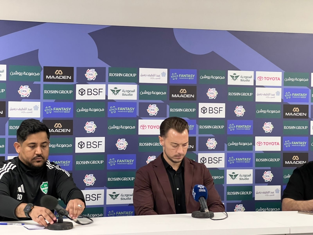 يايسله يهاجم التحكيم بعد خسارة الأهلي من الفتح في دوري روشن