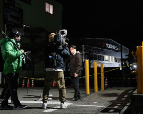 حادث طعن في اليابان: إصابة 14 شخصاً واعتقال المشتبه به