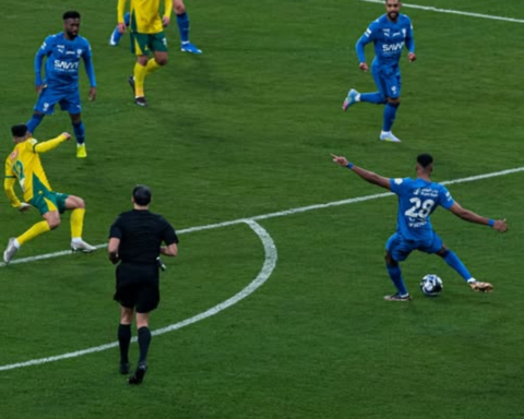 تقييم لاعبي الهلال ضد الخليج: مالكوم يحصد العلامة الكاملة