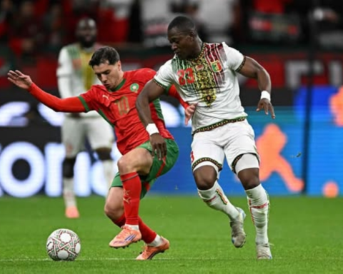ملخص مباراة المغرب ومالي في أمم أفريقيا: تعادل إيجابي وصدارة