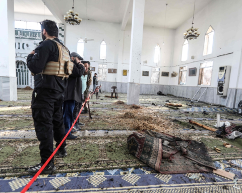 غوتيريش يدين هجوم مسجد حمص: تفاصيل الموقف الأممي