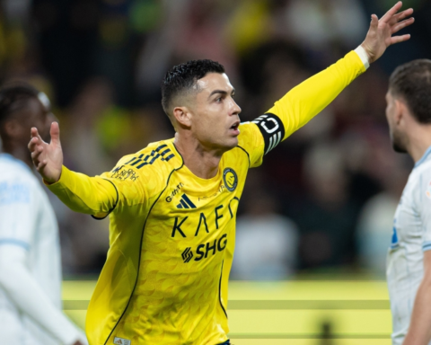 ترتيب هدافي دوري روشن: رونالدو يتصدر القائمة بثنائية الأخدود