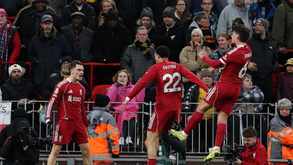 ليفربول يهزم ولفرهامبتون 2-1 ويدخل المربع الذهبي