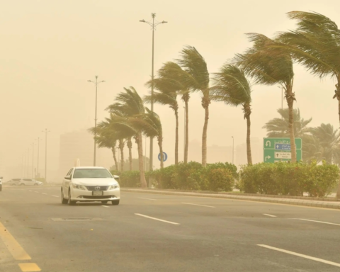 طقس السعودية: رياح نشطة وتقلبات جوية الأسبوع المقبل