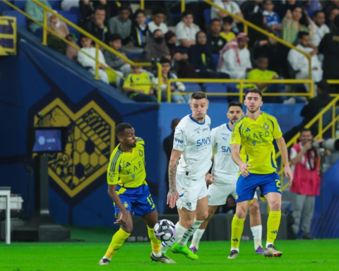 الهلال يطلب حكاماً أجانب لمباراة النصر في دوري روشن