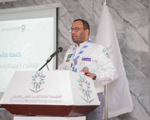 تأهيل 38 قائدة كشفية للحصول على الشارة الخشبية في جازان