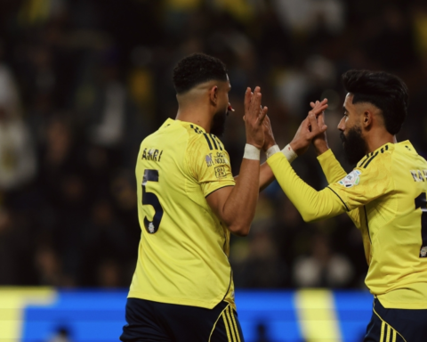 النصر يتصدر دوري روشن برقم قياسي في الجولة 11