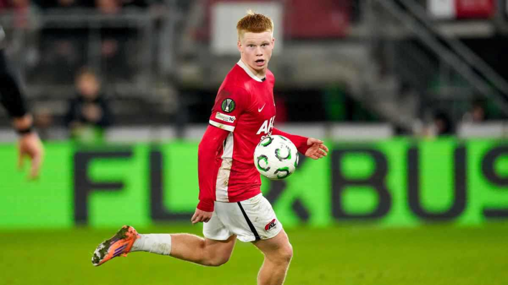 كييس سميث: صراع ريال مدريد وبرشلونة على موهبة ألكمار