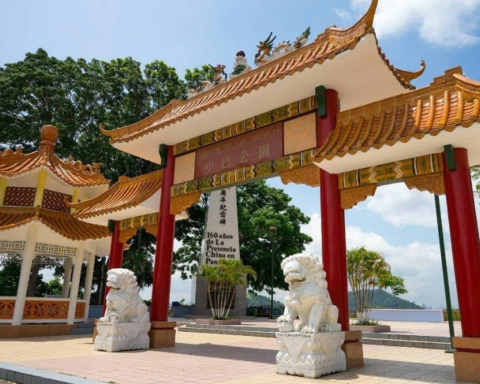 هدم نصب صيني في قناة بنما يثير أزمة دبلوماسية مع بكين