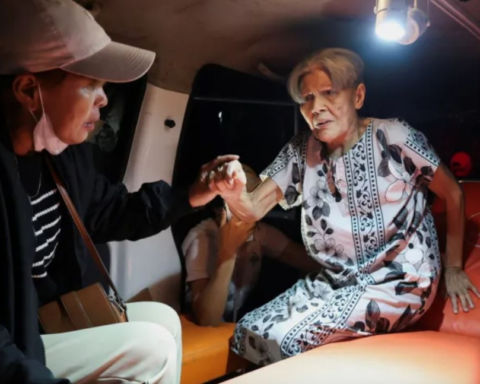 16 قتيلًا في حريق دار مسنين بإندونيسيا: تفاصيل المأساة