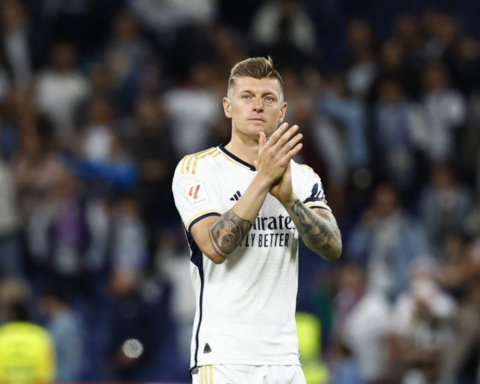 توني كروس يختار الأفضل تاريخياً: أنشيلوتي ورونالدو والريال