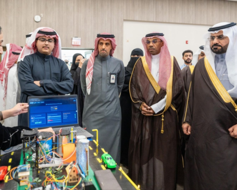 الأحساء تكرم الفائزين بمسابقة رواد الأمن السيبراني