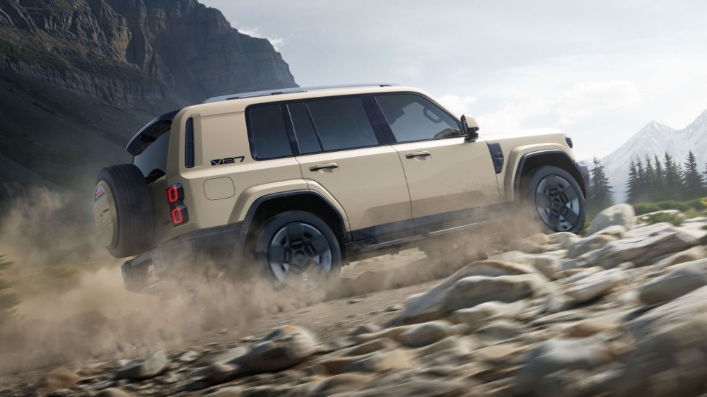 Specifications of the new iCAUR V27 electric car in the Middle East