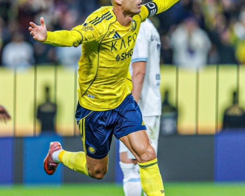 رونالدو يفاجئ الجميع قبل مباراة النصر والاتفاق.. ماذا حدث؟