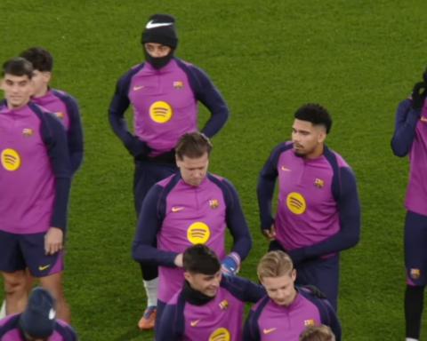 أراوخو يعود لتدريبات برشلونة قبل ديربي إسبانيول