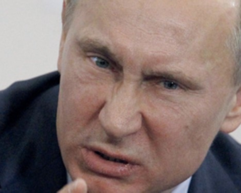 ترامب يكشف غضب بوتين وزيلينسكي يطلب ضمانات لـ 50 عاماً