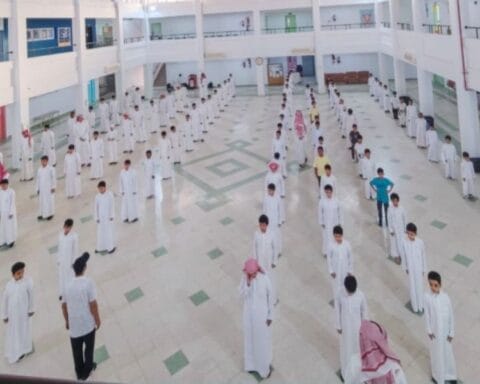 تأخير الدراسة في حائل إلى 9 صباحاً لمدة أسبوع بسبب البرد