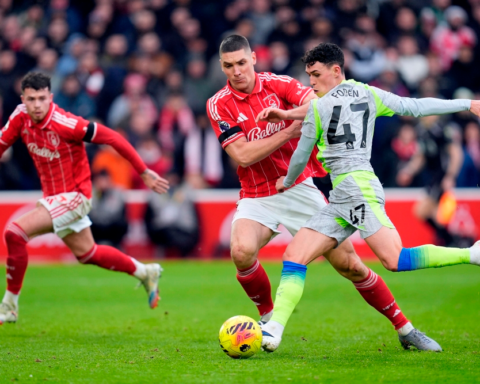 نوتنغهام يشكو التحكيم ويطلب تسجيلات VAR ضد مانشستر سيتي