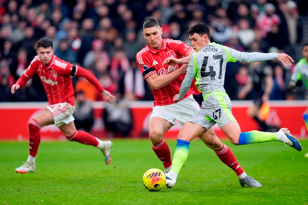 نوتنغهام يشكو التحكيم ويطلب تسجيلات VAR ضد مانشستر سيتي